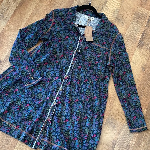 NATURAL LIFE Dresses & Skirts - Natural Life Floral Button-Front Tunic Shirt - Multicolor